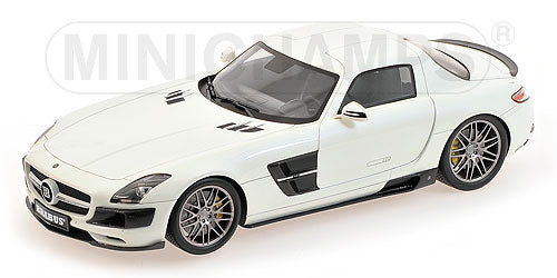 1:18 Mercedes-Benz Brabus 700 Biturbo Coupe - First Class Collection - Edition 8 - Resin Model - 2013 - Pearl White - Minichamps - 107 032020