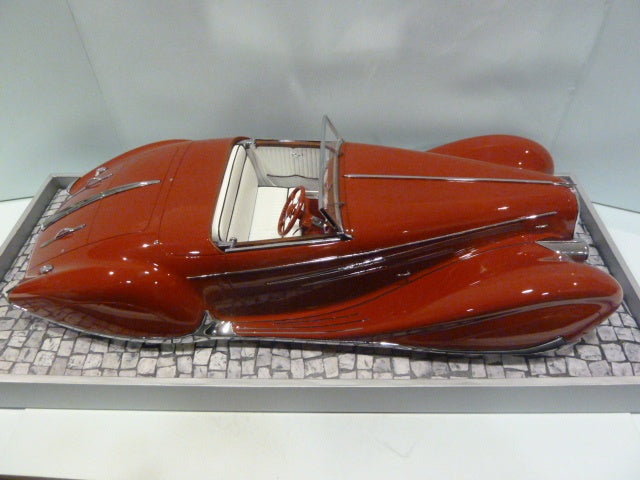 1:18 Delahaye Type 165 Cabriolet - 1939 - Mullin Automotive Museum Collection - Minichamps - 107 116130