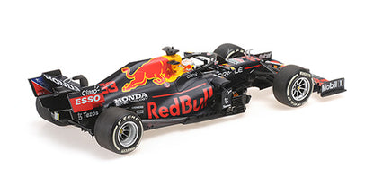 1:18 Red Bull Racing F1 Honda RB16B #33 - Abu Dhabi GP - Winner - With Pitboard - 2021 - Formula 1 - Red Bull Racing Honda - Max Verstappen - Minichamps - 110 212333