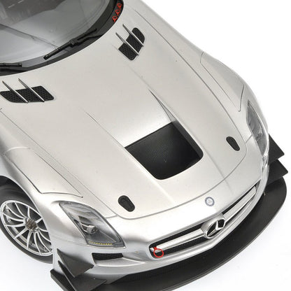 1:18 Mercedes-Benz SLS AMG GT3 Street - 2011 - Silver - Minichamps - 151 113100