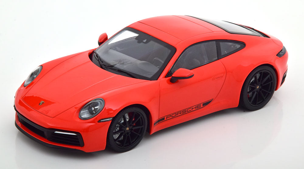1:18 Porsche 911 Carrera 4S - 2019 - Orange - Minichamps - 155 067327