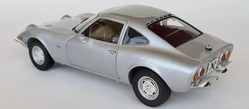 1:18 Opel GT - 1968 - Silver - Minichamps - 180 049024