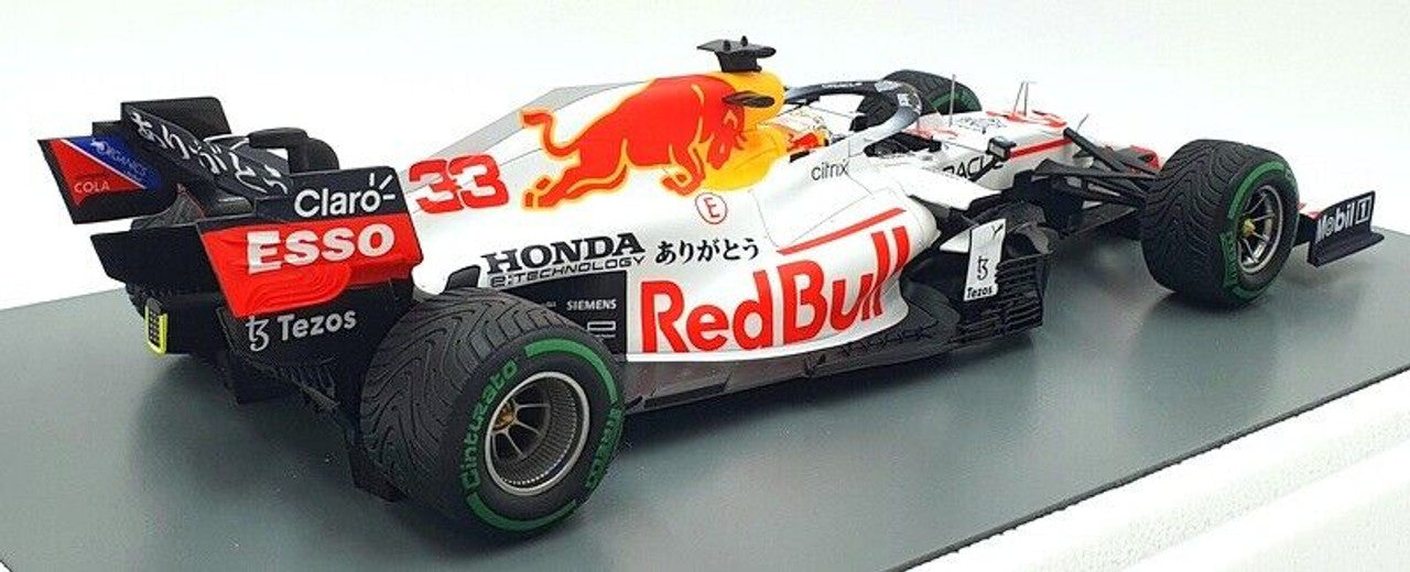 1:18 Red Bull Racing F1 Honda RB16B #33 - Turkish GP - 2nd Place - 2021 - Formula 1 - Red Bull Racing Honda - Max Verstappen - Spark Model - 18S605