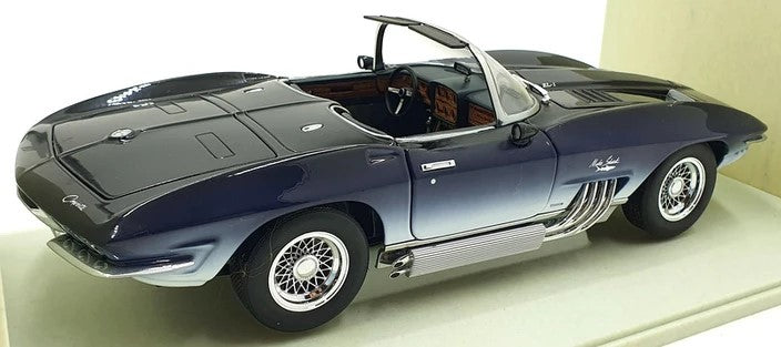 1:18 Chevrolet Corvette Mako Shark - Dark Blue - UT Models - 21061